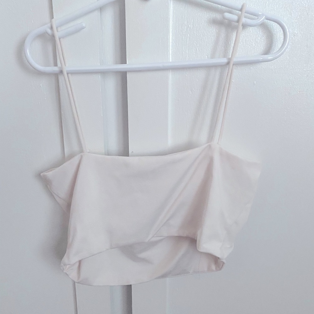 White tank crop